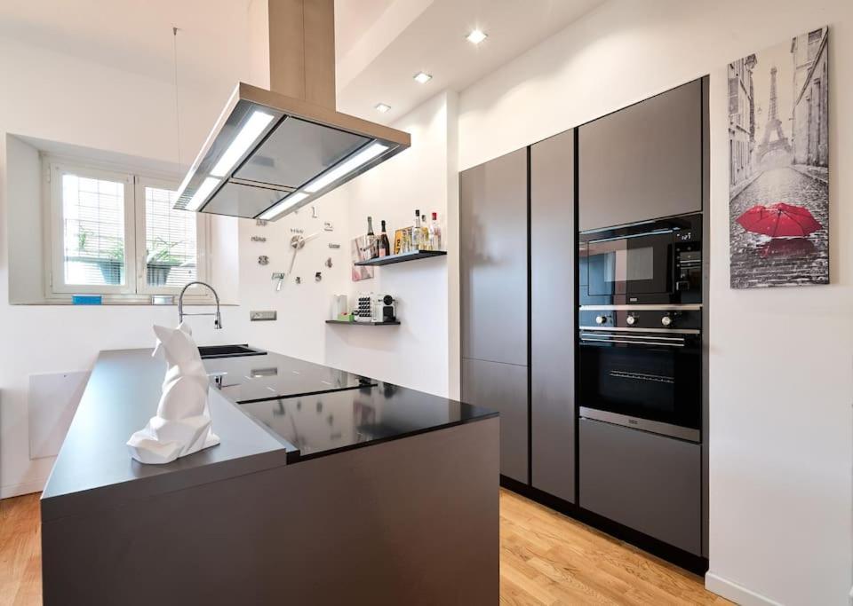 Life - Parco Sempione / Moderno Apartment Mailand